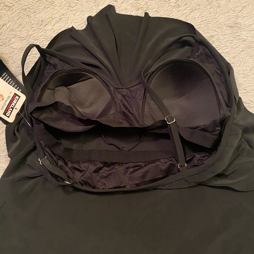 Kirkland Signature By MIRACLESUIT TANKINI TOP Size 12, Solid Black, Layered) - Picture 6 of 10